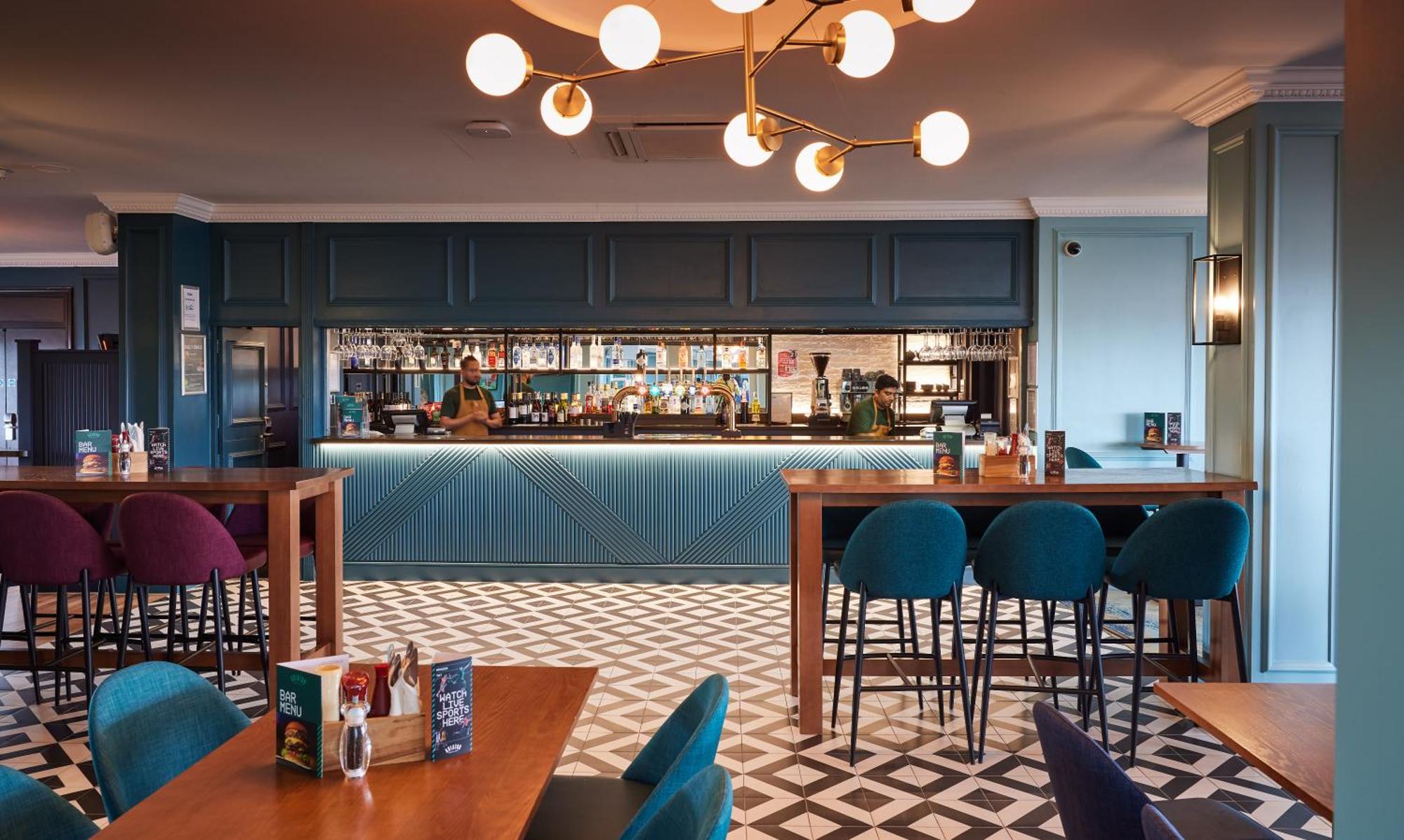 Thistle London Heathrow Terminal 5 Hillingdon Exterior photo