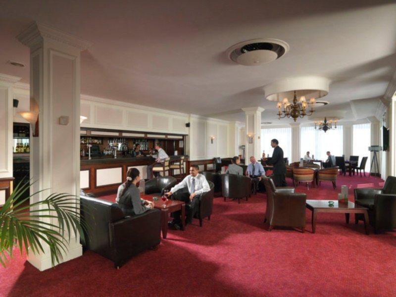 Thistle London Heathrow Terminal 5 Hillingdon Restaurant photo